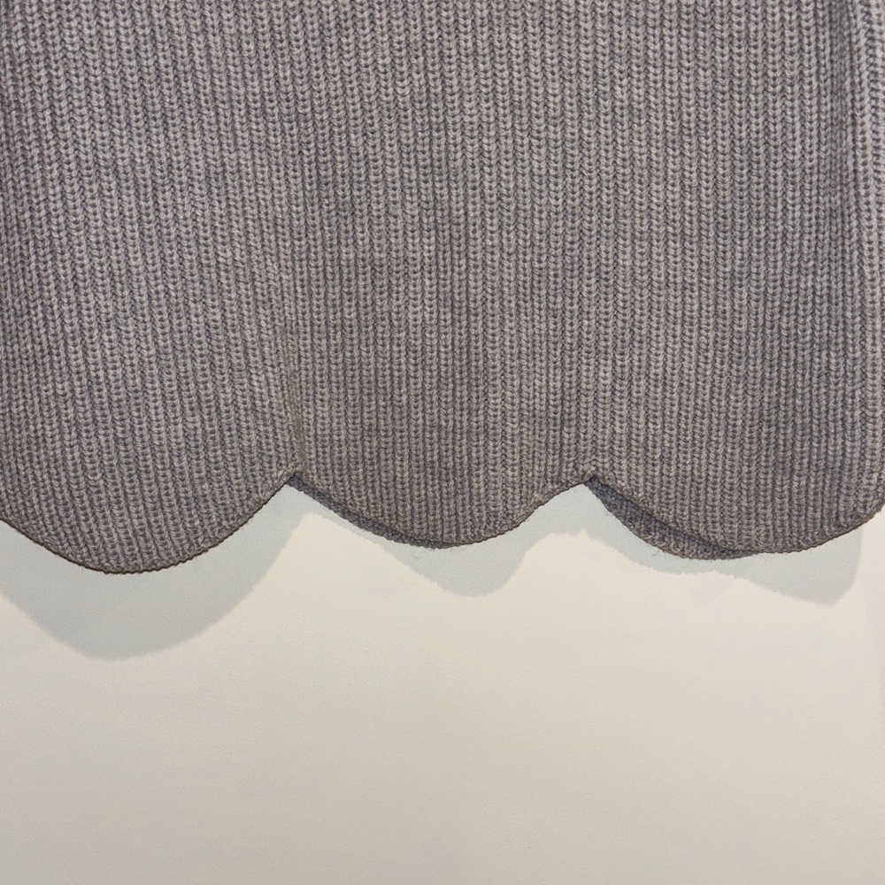 Adorable Cropped Wool Sweater - Picture 3 of 4